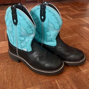 Women’s 7.5 Justin cowboy boots
